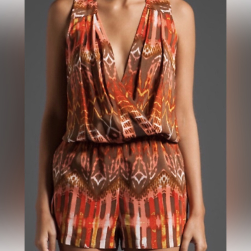 BCBG MaxAzria 100% Silk Sleeveless Romper Size XXS